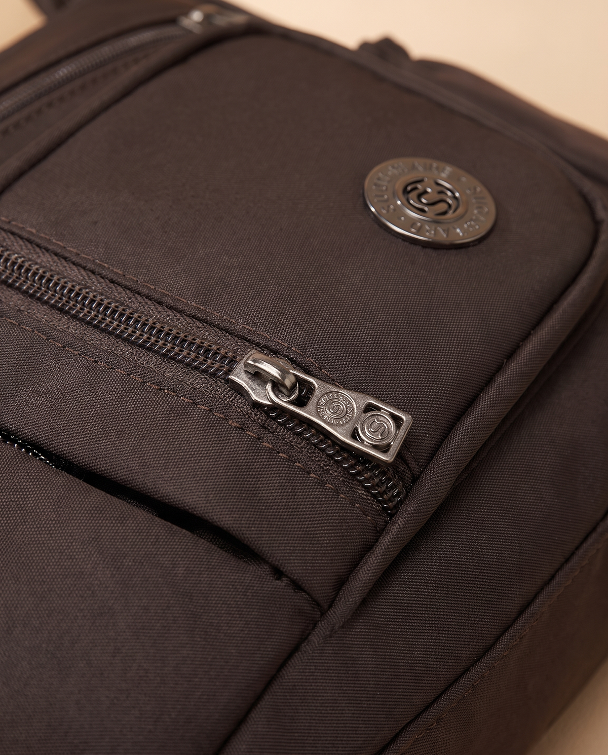 Iris everyday crossbody bag, close-up of the material