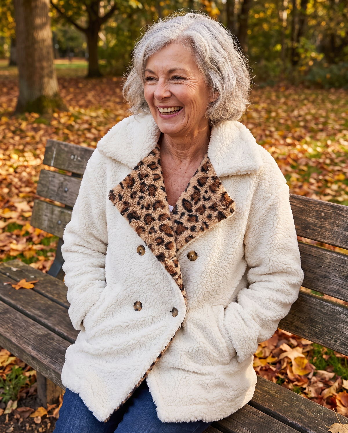 Lori teddy coat, worn, closer