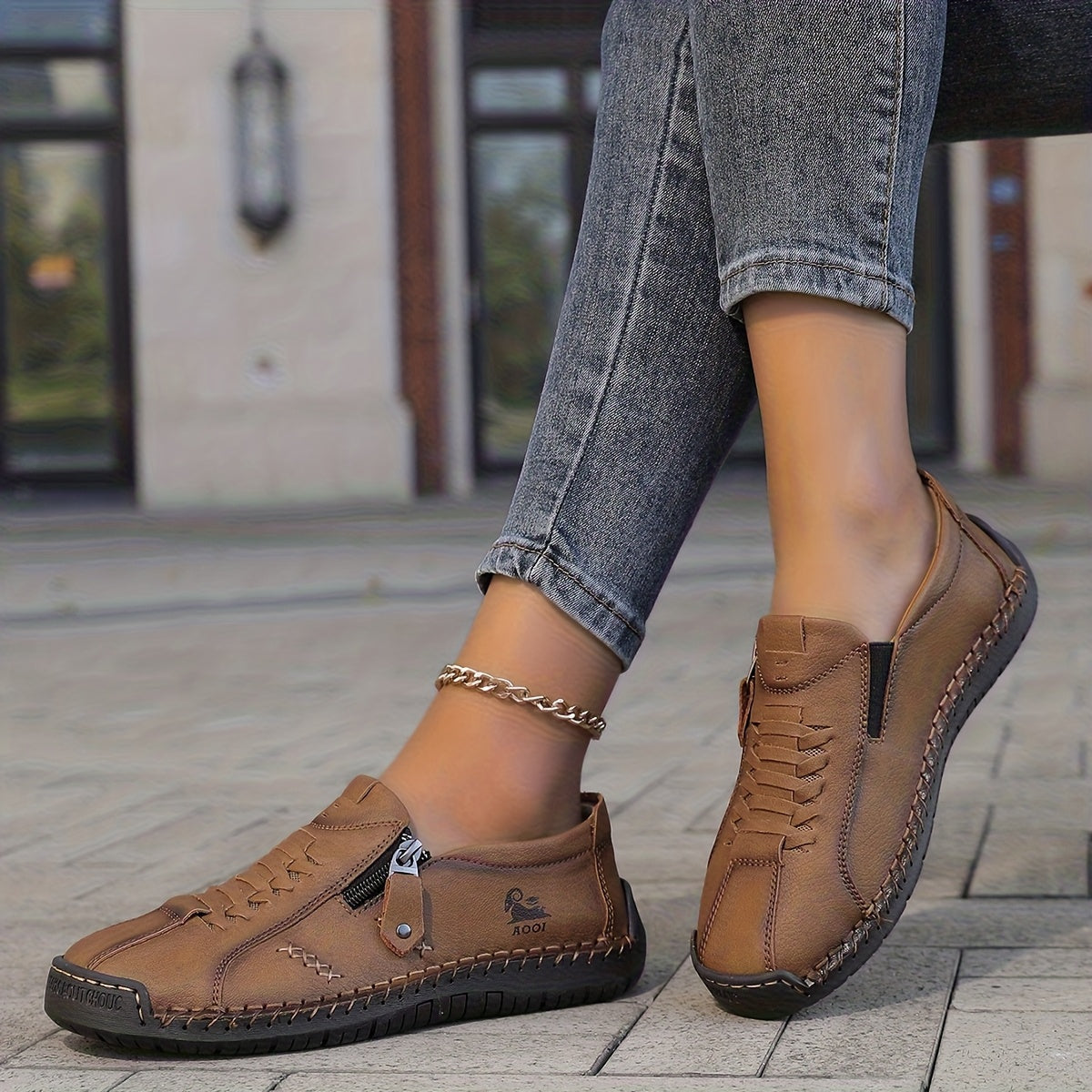 Elegant Comfort with a Practical Zipper