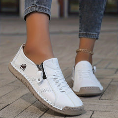 Elegant Comfort with a Practical Zipper