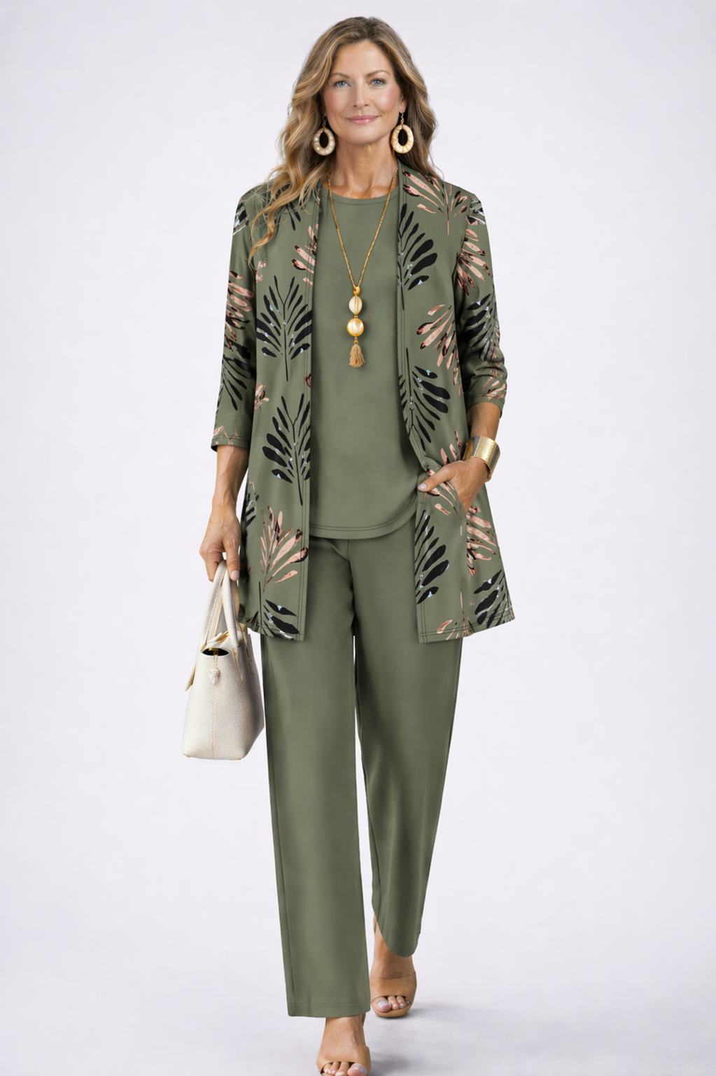 Elegant Three-Piece Set in Classic Style