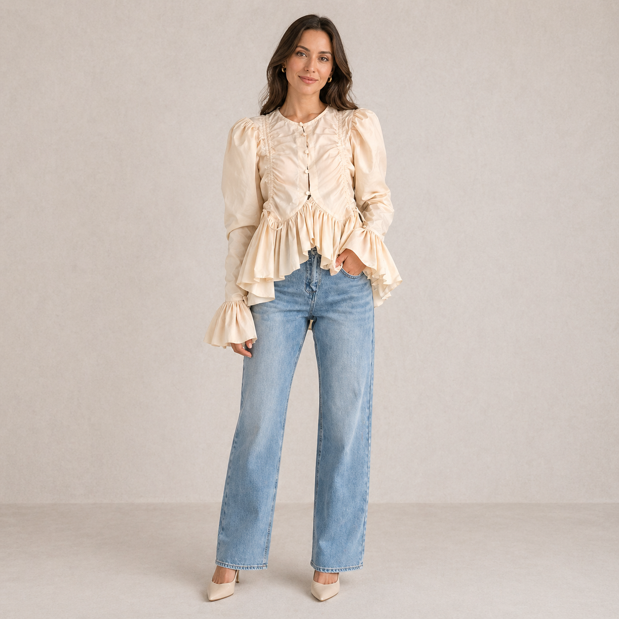 Livia | Blouse with a Ruffle