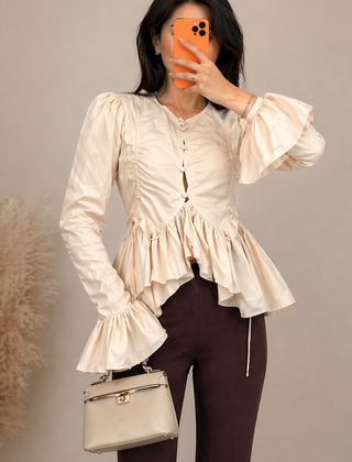 Livia | Blouse with a Ruffle