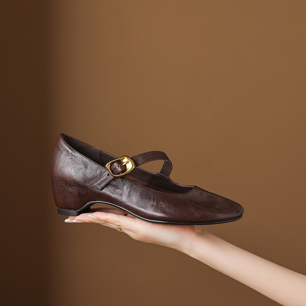 Round-Toe Mary Jane Flat