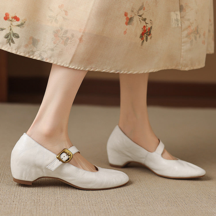 Round-Toe Mary Jane Flat