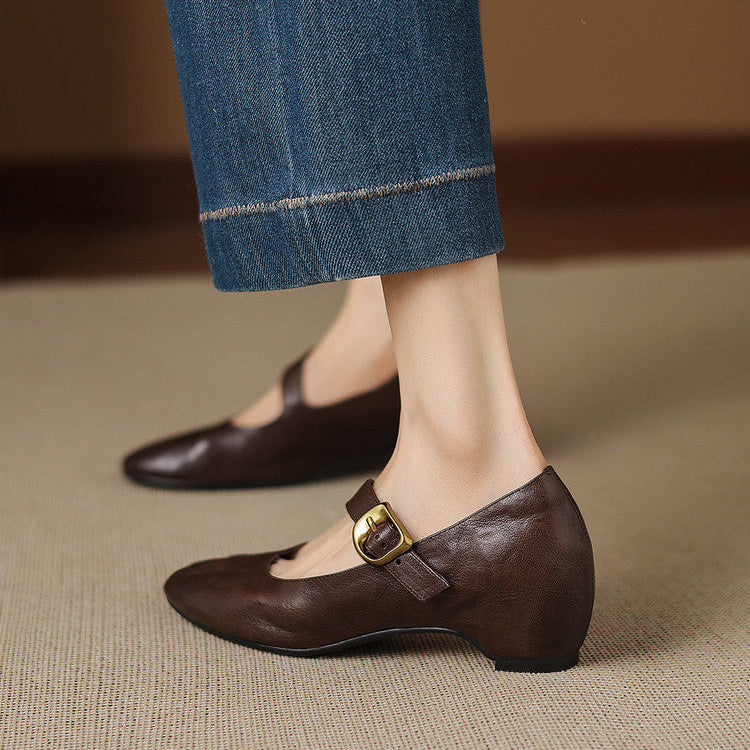 Round-Toe Mary Jane Flat
