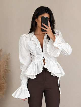 Livia | Blouse with a Ruffle