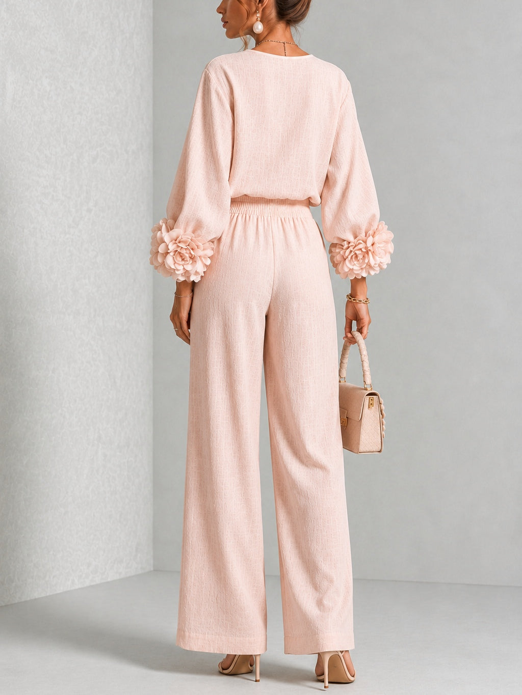 Floral cuff two-piece linen set in blush pink