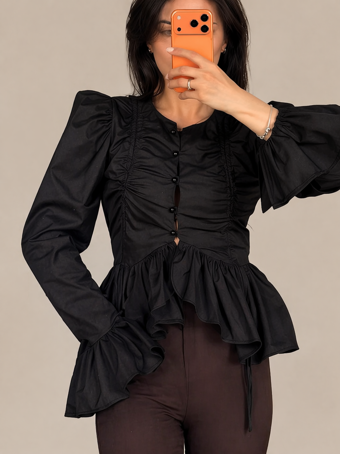 Livia | Blouse with a Ruffle