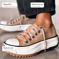 Bettina platform sneakers: platform sole, lace-up, relaxed fit