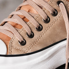 Bettina - laces and eyelets detail