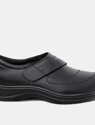Effortless Elegance in Timeless Black