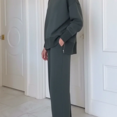 de Dos Piezas con Cuello Alto y Cremallera, Pantalones Rectos