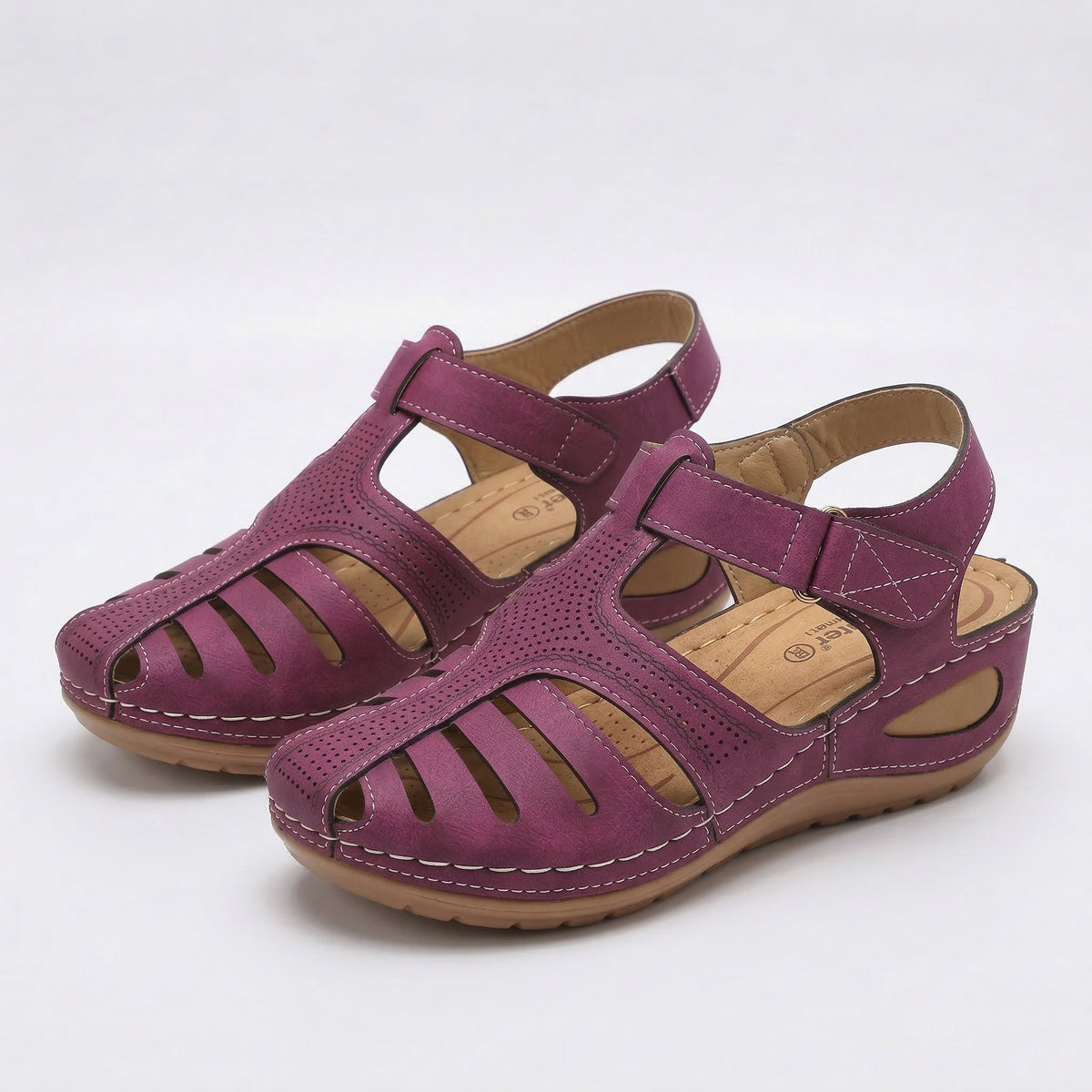 Comfort Sandals with a Gentle Lift