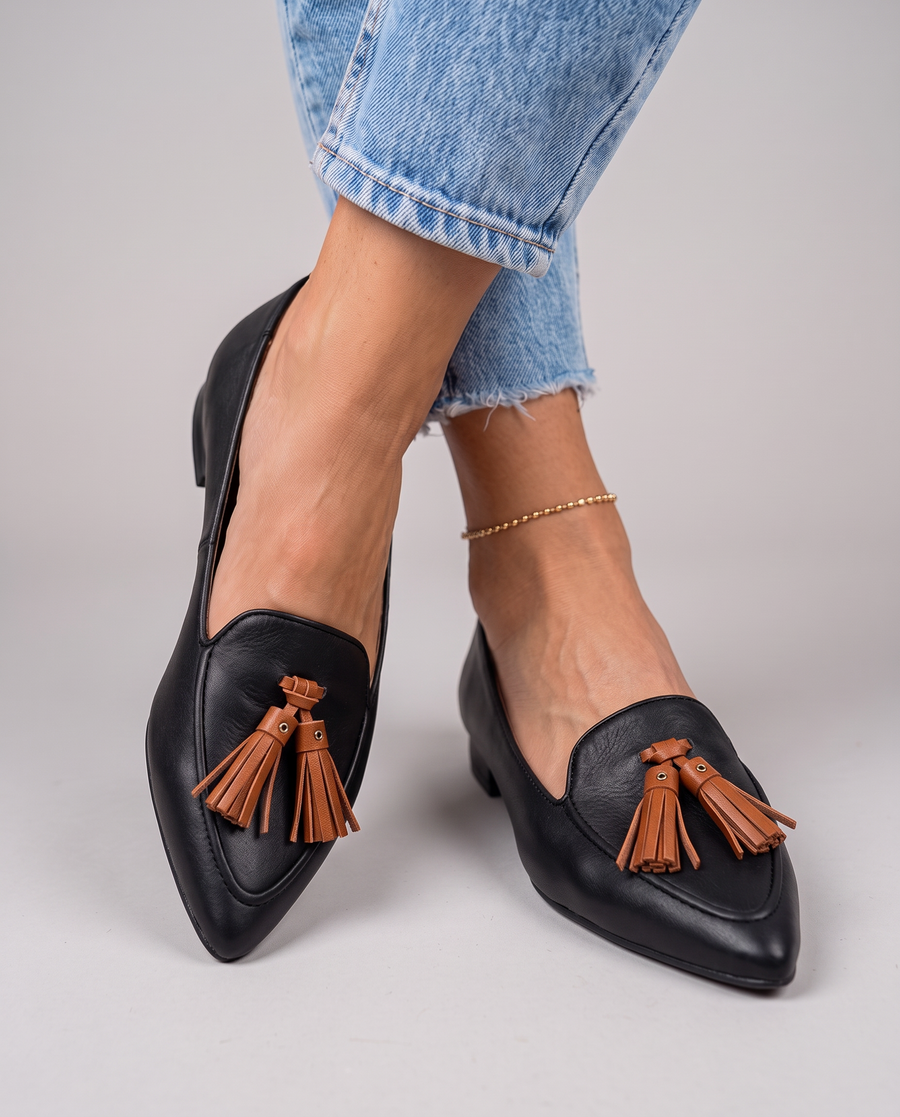 Pointed Loafers with Tassels