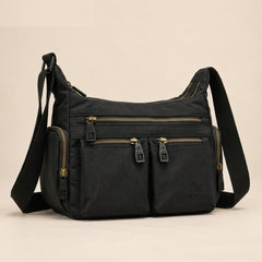 Comfort crossbody bag in black