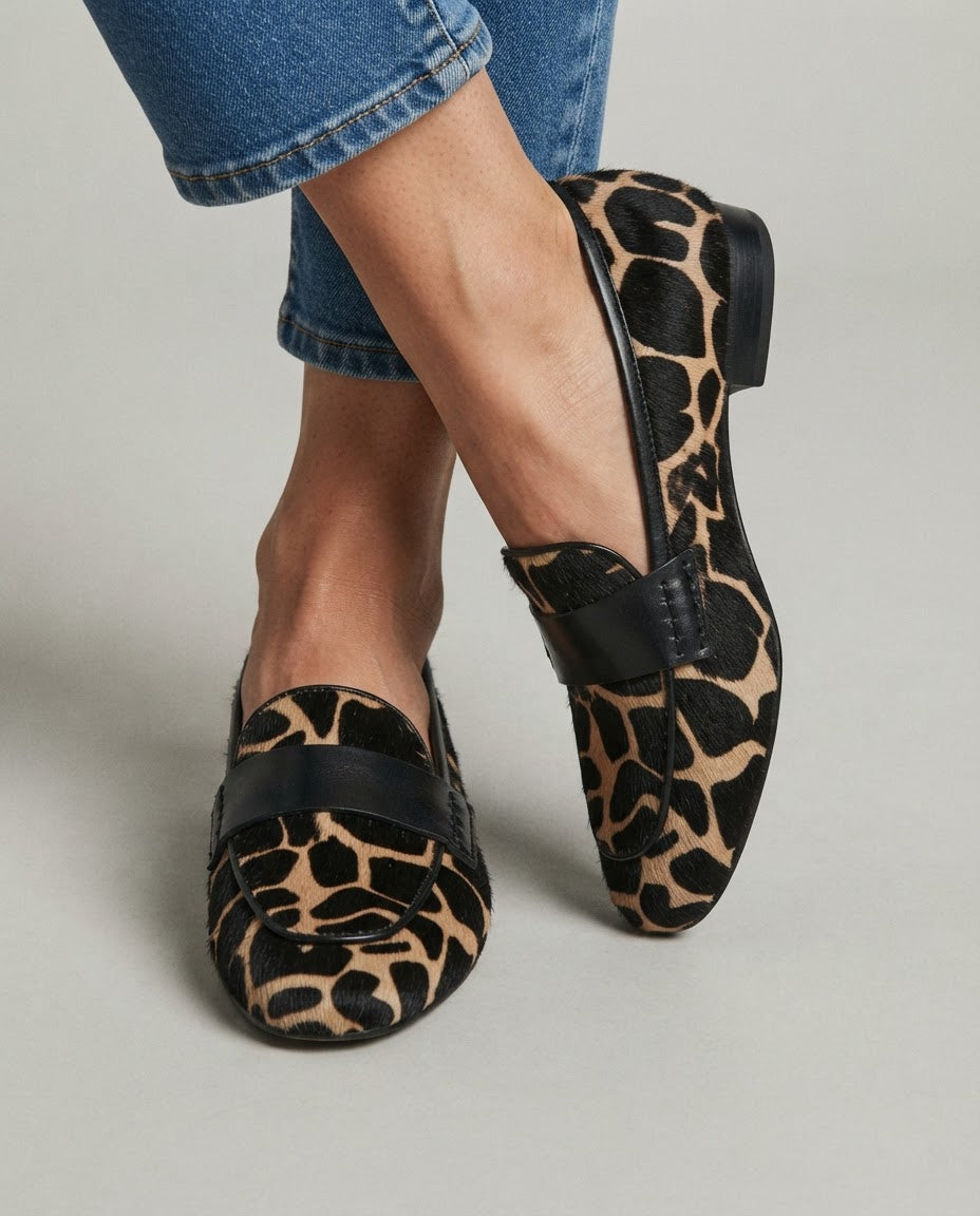 Moccasin — Apricot Giraffe