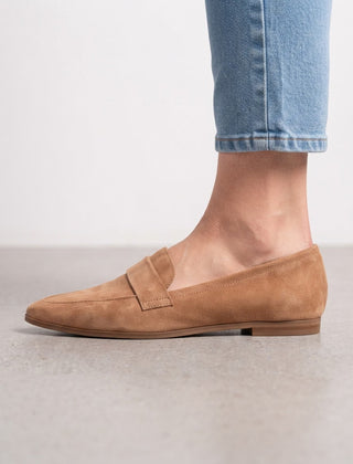 Moccasin with Strap over the Instep