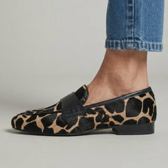 Moccasin — Apricot Giraffe