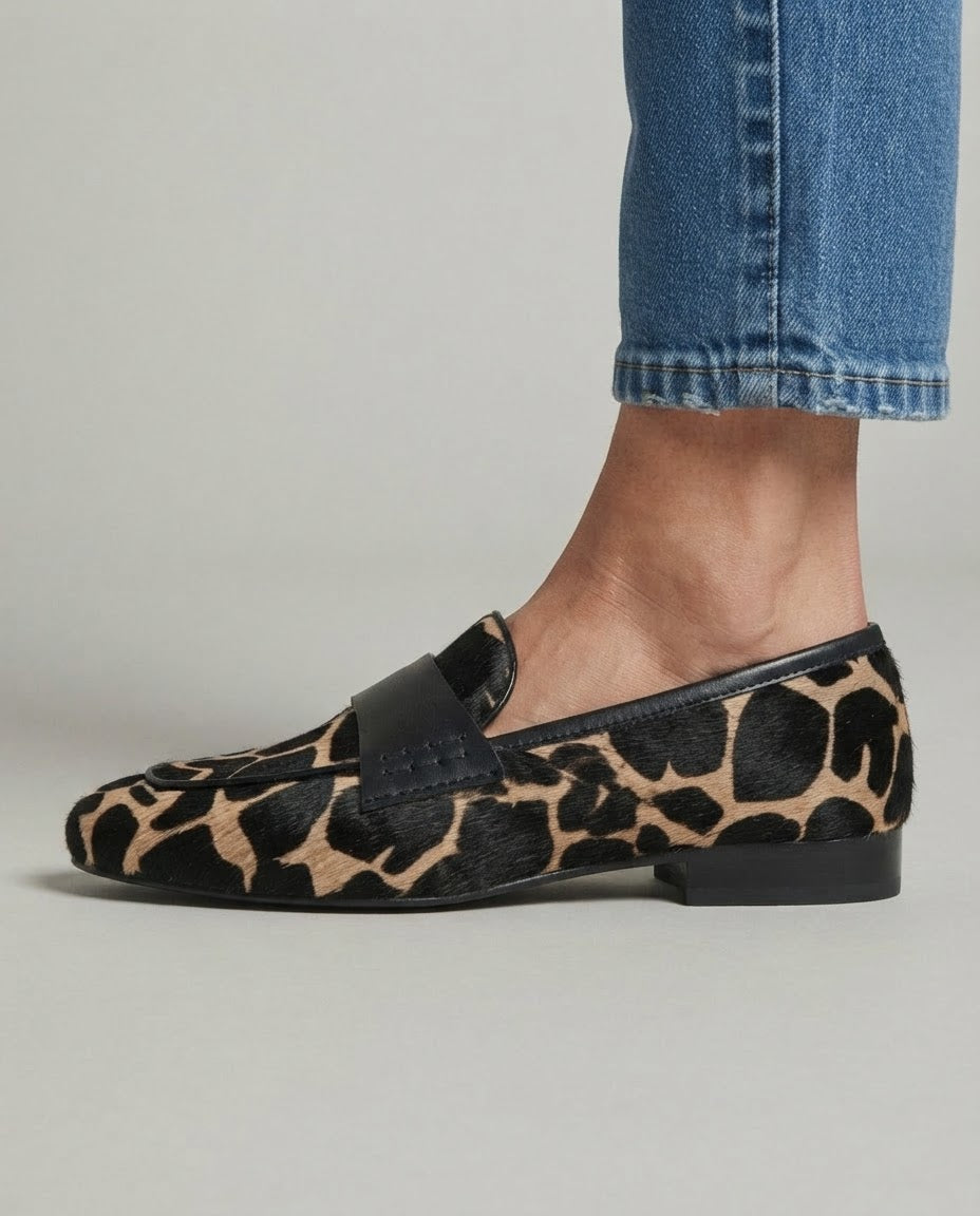 Moccasin — Apricot Giraffe