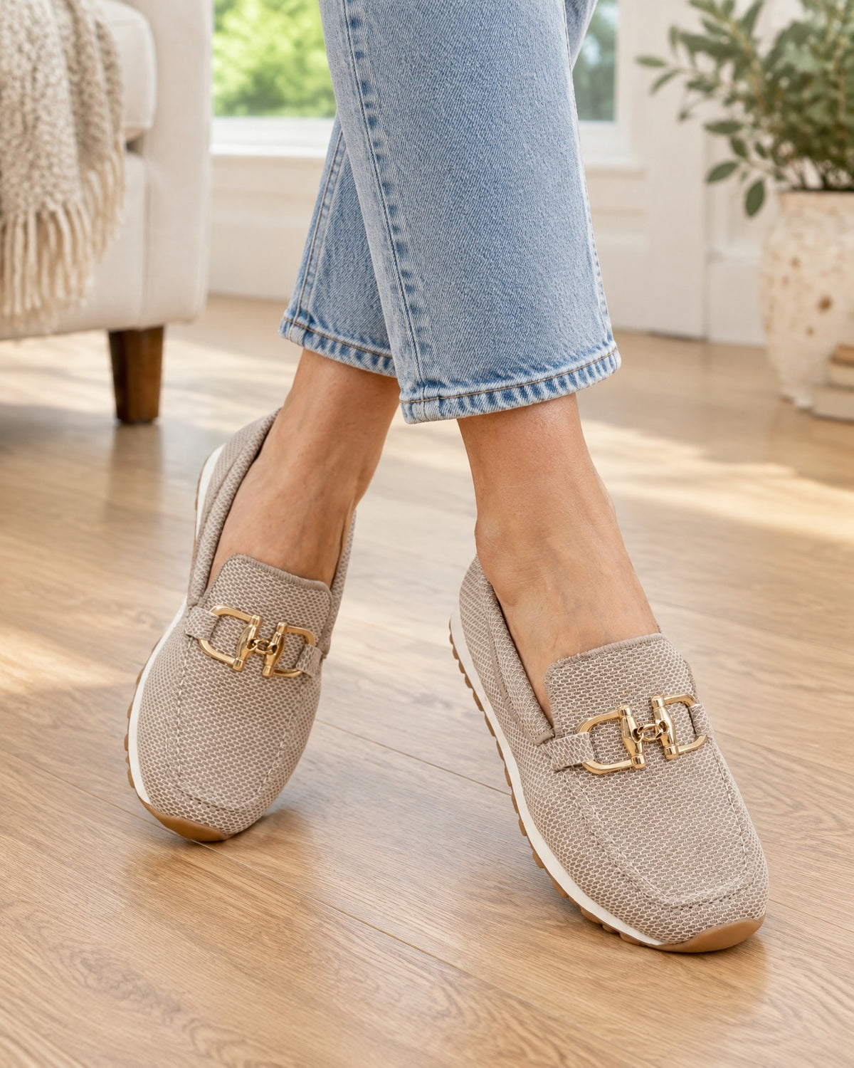Susie - worn with jeans