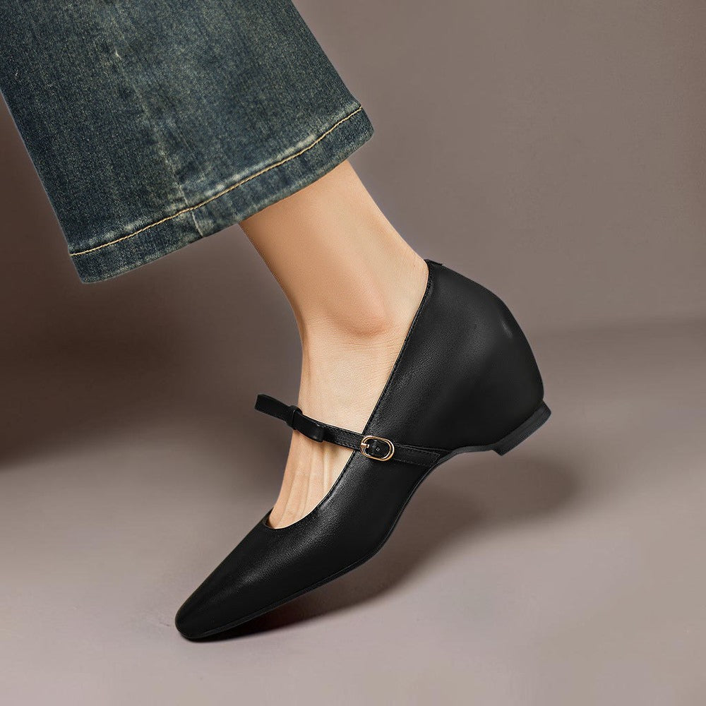 Bow-Strap Mary Jane Pump
