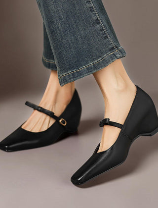 Bow-Strap Mary Jane Pump